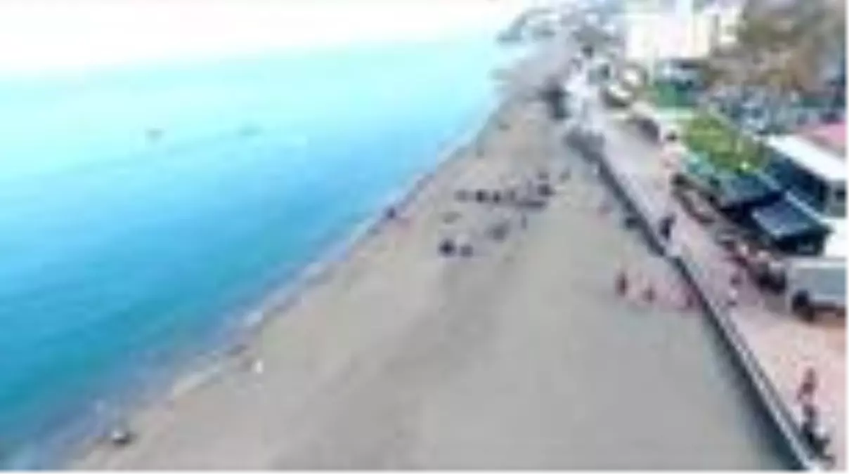 Gönüllü gençlerden 'Balık bahane, hijyen şahane' etkinliği - DÜZCE