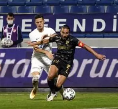 Göz Göz, rakip kaleyi tutturamıyor Göz Göz, rakip kaleyi tutturamıyor