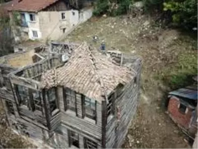 Hulusi Kentmen'in evi İzmit'e kazandırılıyor Hulusi Kentmen'in evi İzmit'e kazandırılıyor