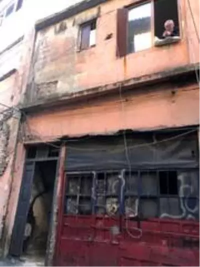 İstanbul'da 74 yaşındaki 'KOAH hastası torbacı' yakalandı İstanbul'da 74 yaşındaki 'KOAH hastası torbacı' yakalandı