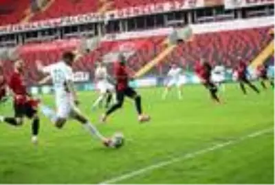 İttifak Holding Konyaspor: 1-0 İttifak Holding Konyaspor: 1-0