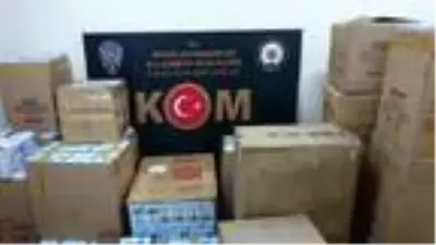 'Kaçak maske' üretilen fabrikaya baskın 153 bin adet maske ele geçirildi 'Kaçak maske' üretilen fabrikaya baskın 153 bin adet maske ele geçirildi