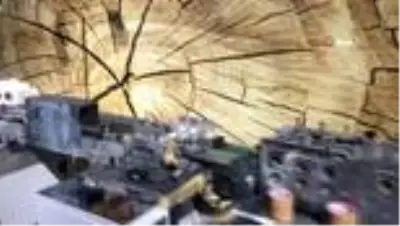 Son dakika haberi... Kaçak maske üretim fabrikasına baskın Son dakika haberi... Kaçak maske üretim fabrikasına baskın