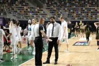 Kadınlar Basketbol Süper Ligi: İzmit Belediyespor: 64 Çankaya Üniversitesi: 72 Kadınlar Basketbol Süper Ligi: İzmit Belediyespor: 64 Çankaya Üniversitesi: 72