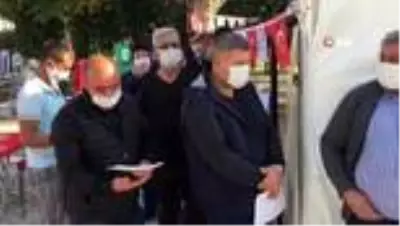 Kan bağışlayana 5 litre yağ hediye edildi Kan bağışlayana 5 litre yağ hediye edildi