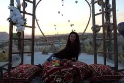 Kapadokya'da balonların gökyüzünde muhteşem dansı Kapadokya'da balonların gökyüzünde muhteşem dansı