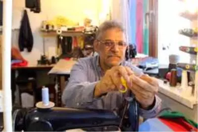 - Karabağ göçmeni yarım asırlık terziden dev bayraklı destek - Karabağ göçmeni yarım asırlık terziden dev bayraklı destek