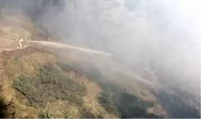 Kastamonu'da iki farklı noktada 3 gündür devam eden orman yangını söndürülemiyor Kastamonu'da iki farklı noktada 3 gündür devam eden orman yangını söndürülemiyor
