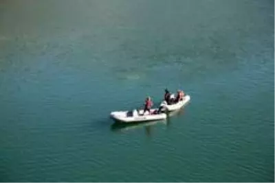Kayıp Gülistan'ı arama çalışmaları 294'üncü günde de sürdü Kayıp Gülistan'ı arama çalışmaları 294'üncü günde de sürdü