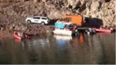 Kayıp Gülistan'ı arama çalışmaları 294'üncü günde de sürdü Kayıp Gülistan'ı arama çalışmaları 294'üncü günde de sürdü