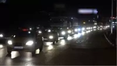 43 ilin geçiş güzergahında hafta sonu trafik yoğunluğu: Binlerce kişi yollara akın etti 43 ilin geçiş güzergahında hafta sonu trafik yoğunluğu: Binlerce kişi yollara akın etti