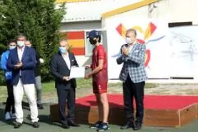 Küçükçekmece Belediyesi kürek kursları ilk mezunlarını verdi Küçükçekmece Belediyesi kürek kursları ilk mezunlarını verdi