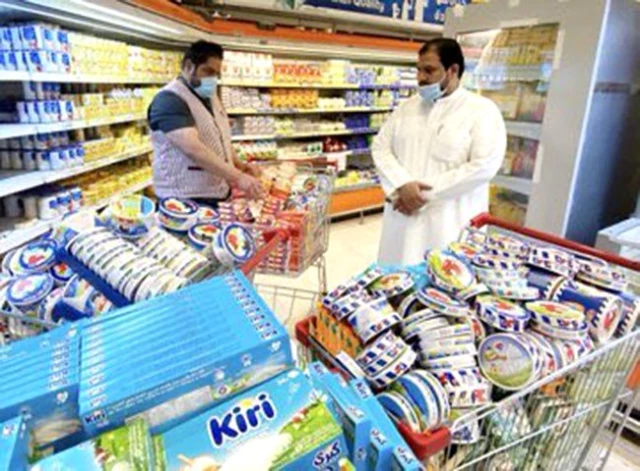 Kuveyt ve Katar'da Hazreti Muhammed'e saygısızlık yapan Fransa'nın ürünlerine boykot