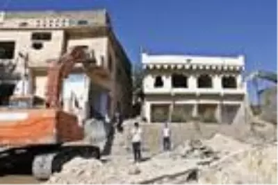 Mardin'de kentsel dönüşümde 500 evin yıkımına başlandı Mardin'de kentsel dönüşümde 500 evin yıkımına başlandı