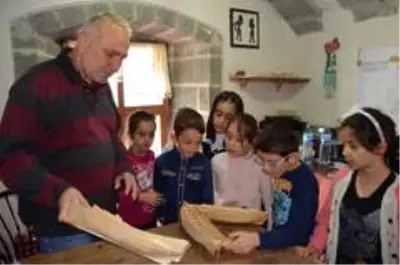 Pandemide Türkiye'nin en büyük minyatür kadırga gemisini yaptı Pandemide Türkiye'nin en büyük minyatür kadırga gemisini yaptı