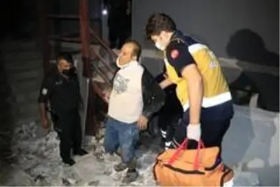 Polisten kaçan hırsız inşaattan düşüp yaralandı Polisten kaçan hırsız inşaattan düşüp yaralandı