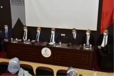 Rektör Ataç Fen Edebiyat Fakültesinde incelemelerde bulundu Rektör Ataç Fen Edebiyat Fakültesinde incelemelerde bulundu