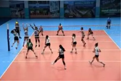 Salihli Belediyespor filede seri galibiyet peşinde Salihli Belediyespor filede seri galibiyet peşinde