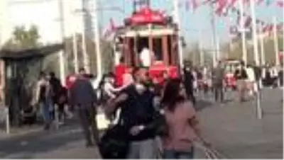 Sıcak havayı gören virüs dinlemedi, kendini dışarı attı Sıcak havayı gören virüs dinlemedi, kendini dışarı attı