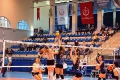 Sultanlar Ligi: Aydın B.B.: 3 PTT: 1 Sultanlar Ligi: Aydın B.B.: 3 PTT: 1