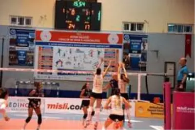 Sultanlar Ligi: Aydın B.B.: 3 PTT: 1 Sultanlar Ligi: Aydın B.B.: 3 PTT: 1