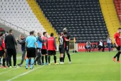 Süper Lig: Gaziantep FK: 1 İ. H. Konyaspor: 0 (Maç sonucu) Süper Lig: Gaziantep FK: 1 İ. H. Konyaspor: 0 (Maç sonucu)