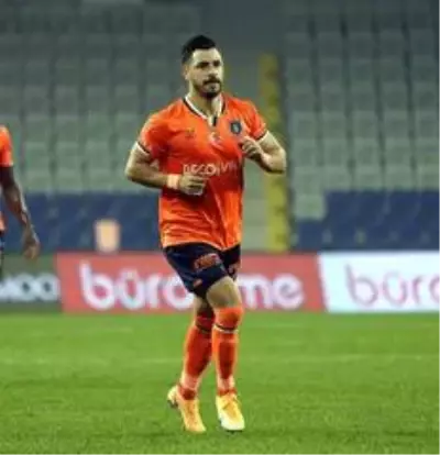Süper Lig: Medipol Başakşehir: 4 Antalyaspor: 1 (İlk yarı) Süper Lig: Medipol Başakşehir: 4 Antalyaspor: 1 (İlk yarı)