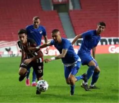 TFF 1. Lig: Samsunspor: 4 Ankara Keçiörengücü: 2 TFF 1. Lig: Samsunspor: 4 Ankara Keçiörengücü: 2