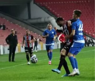 TFF 1. Lig: Samsunspor: 4 Ankara Keçiörengücü: 2 TFF 1. Lig: Samsunspor: 4 Ankara Keçiörengücü: 2