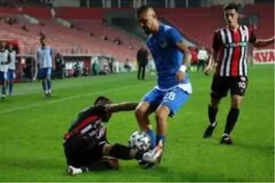 TFF 1. Lig: Samsunspor: 4 Ankara Keçiörengücü: 2 TFF 1. Lig: Samsunspor: 4 Ankara Keçiörengücü: 2