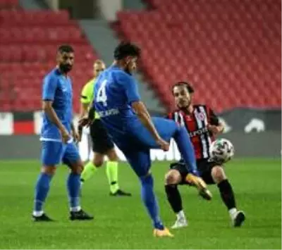 TFF 1. Lig: Samsunspor: 4 Ankara Keçiörengücü: 2 TFF 1. Lig: Samsunspor: 4 Ankara Keçiörengücü: 2