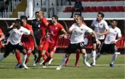 TFF 1. Lig: Ümraniyespor: 1 Altınordu: 1 TFF 1. Lig: Ümraniyespor: 1 Altınordu: 1