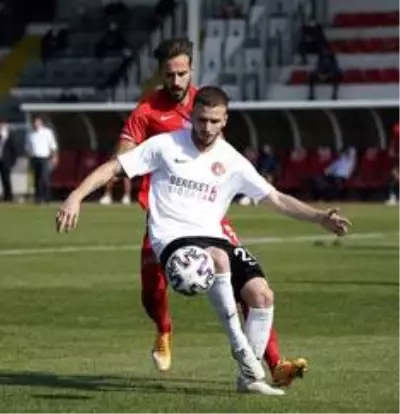 TFF 1. Lig: Ümraniyespor: 1 Altınordu: 1 TFF 1. Lig: Ümraniyespor: 1 Altınordu: 1