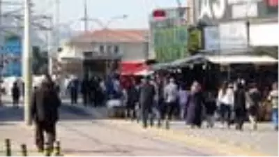 Vaka sayısının arttığı Bursa'da vatandaşların tedbirsiz davranışları tedirgin etti Vaka sayısının arttığı Bursa'da vatandaşların tedbirsiz davranışları tedirgin etti