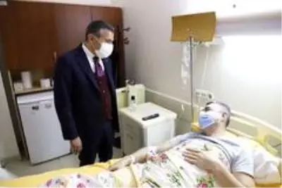 Vali Atay, Kaymakam Öztürk'e geçmiş olsun ziyaretinde bulundu Vali Atay, Kaymakam Öztürk'e geçmiş olsun ziyaretinde bulundu