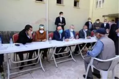 Vali Yırık,'Bizim insanımız hizmete layık güzel insanlar' Vali Yırık,'Bizim insanımız hizmete layık güzel insanlar'