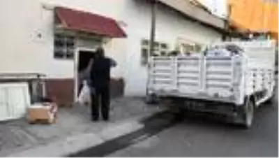 Valilik ve Belediye, Kovid-19 belirtileri taşıyan yaşlı kadın için seferber oldu Valilik ve Belediye, Kovid-19 belirtileri taşıyan yaşlı kadın için seferber oldu