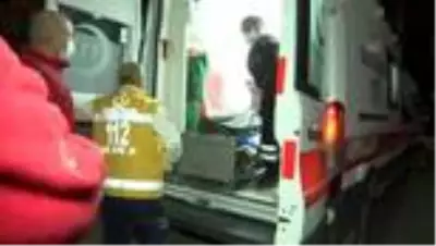 Yemen'de silahlı saldırıya uğrayan Türk Kızılay yetkilisi ambulans uçakla Türkiye'ye getirildi (2) Yemen'de silahlı saldırıya uğrayan Türk Kızılay yetkilisi ambulans uçakla Türkiye'ye getirildi (2)