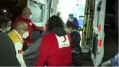Yemen'de silahlı saldırıya uğrayan Türk Kızılay yetkilisi ambulans uçakla Türkiye'ye getirildi (2) Yemen'de silahlı saldırıya uğrayan Türk Kızılay yetkilisi ambulans uçakla Türkiye'ye getirildi (2)