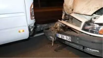 Son dakika haberi | Yoldaki karton kutu kazaya neden oldu: 1 yaralı Son dakika haberi | Yoldaki karton kutu kazaya neden oldu: 1 yaralı