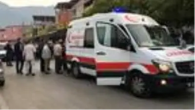 Son dakika haberi! alacak nedeniyle çıkan silahlı ve bıçaklı kavga kamerada Son dakika haberi! alacak nedeniyle çıkan silahlı ve bıçaklı kavga kamerada