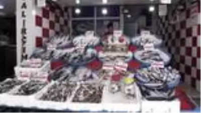 Az av ve fazla talep nedeniyle balık fiyatları arttı Az av ve fazla talep nedeniyle balık fiyatları arttı