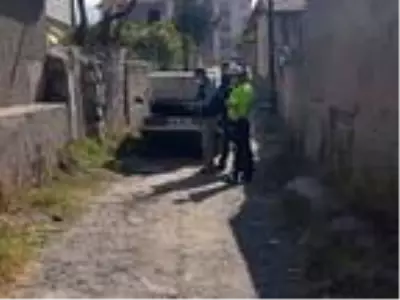 Son dakika haber... Babasının kullandığı otomobilin altında kalan Can, öldü