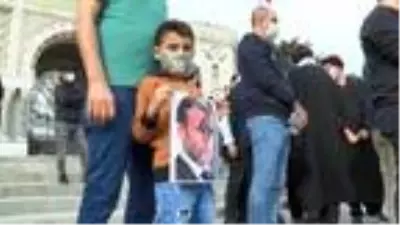 Hz. Muhammed'e hakaret içeren karikatürlerin yayımlanmasına tepki Hz. Muhammed'e hakaret içeren karikatürlerin yayımlanmasına tepki