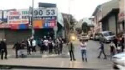 Son dakika haberi! Bursa'da 4 aracın karıştığı zincirleme kazada, 4 kişi yaralandı Son dakika haberi! Bursa'da 4 aracın karıştığı zincirleme kazada, 4 kişi yaralandı