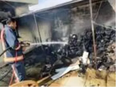 Çatı katında mangal yaparken yangın çıktı Çatı katında mangal yaparken yangın çıktı