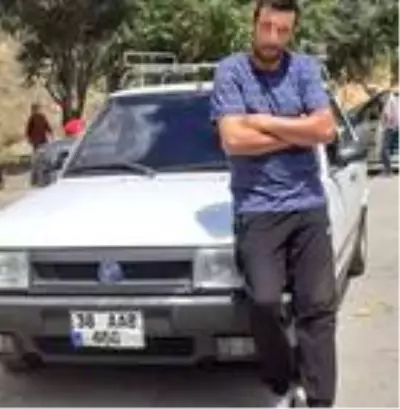 Daha büyük bir acı yok! Otomobilin arkasında duran oğlunu fark etmeyerek 25 metre sürükledi Daha büyük bir acı yok! Otomobilin arkasında duran oğlunu fark etmeyerek 25 metre sürükledi