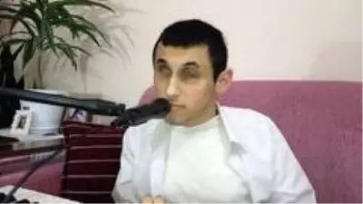 Engelli genç müzik tutkusuyla hayata bağlandı Engelli genç müzik tutkusuyla hayata bağlandı
