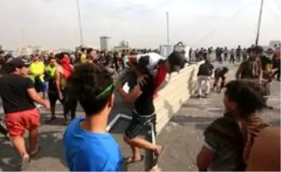 Son dakika haberleri | Irak'taki protestolarda şiddet olayları artarak devam ediyor Son dakika haberleri | Irak'taki protestolarda şiddet olayları artarak devam ediyor
