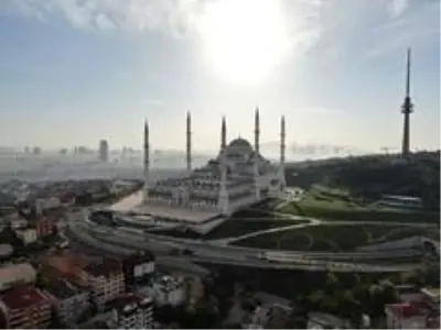 Kenti etkisi altına aldı! İşte İstanbul'dan kartpostallık sis manzaraları Kenti etkisi altına aldı! İşte İstanbul'dan kartpostallık sis manzaraları